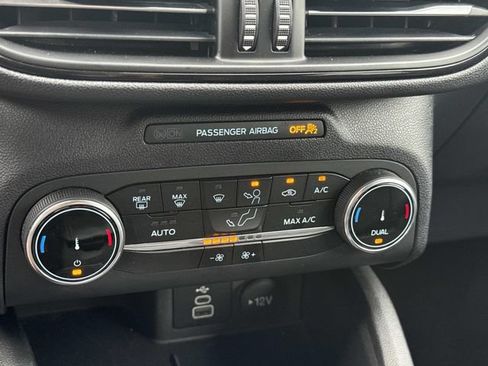 Used 2025 Ford Escape ST-Line AWD/4WD image 19