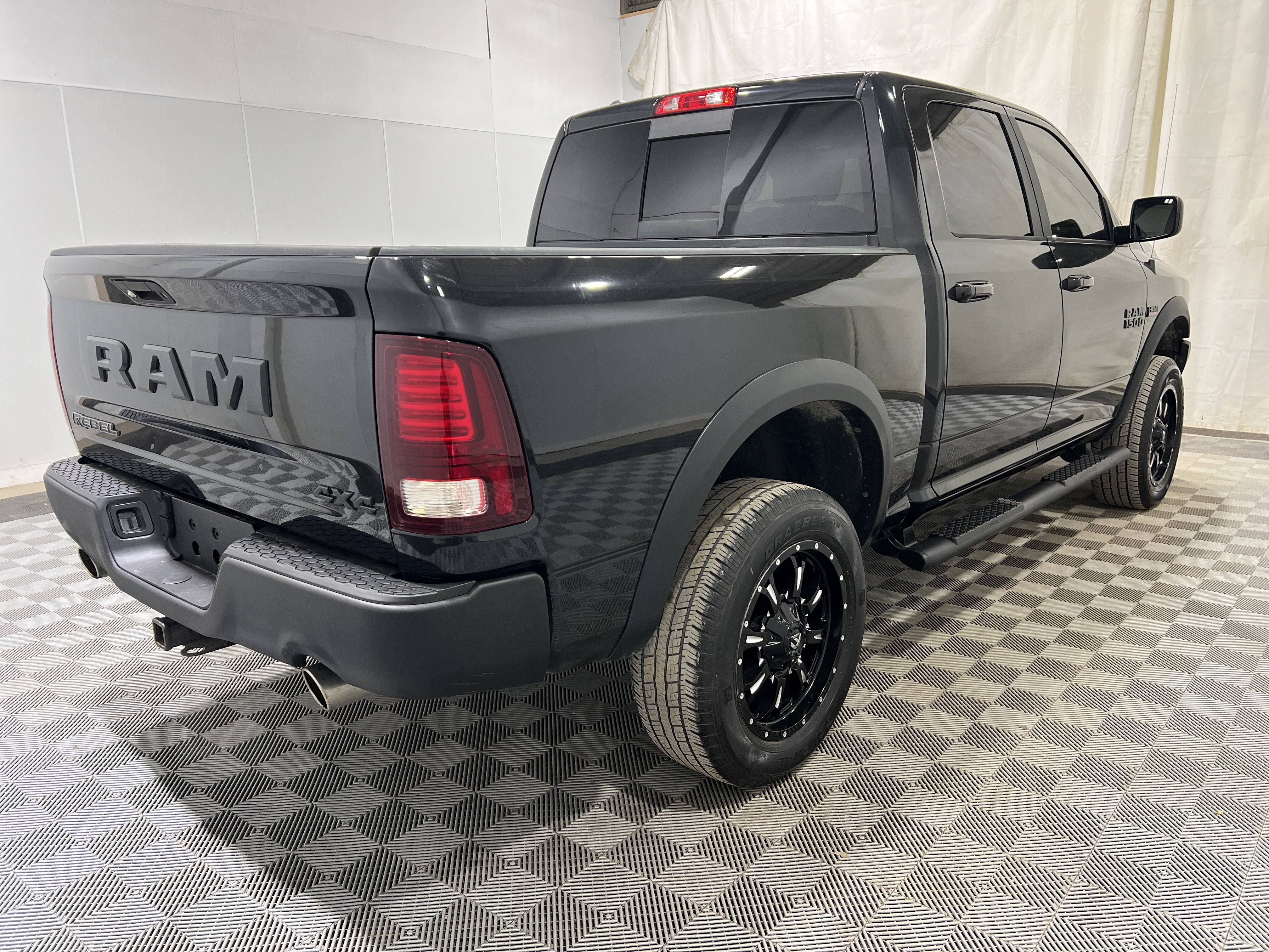 Used 2017 RAM 1500 Rebel AWD/4WD image 3