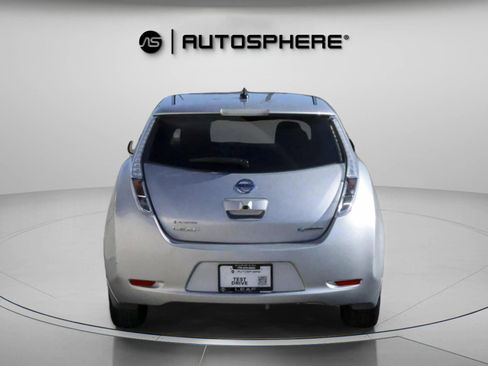Used 2015 Nissan Leaf S image 8