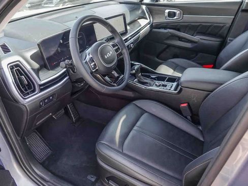 Certified 2024 Kia Sorento SX AWD/4WD image 16