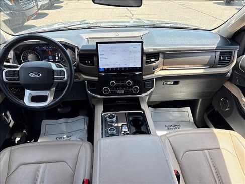 Used 2024 Ford Expedition Max Limited AWD/4WD image 11
