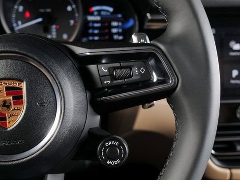 New 2026 Porsche Macan S image 24