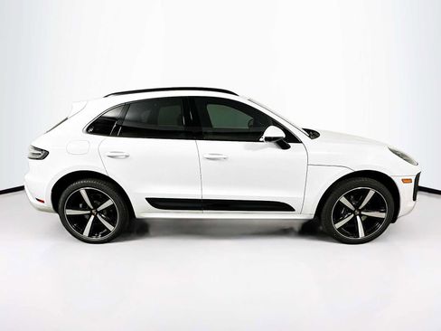 New 2026 Porsche Macan image 8