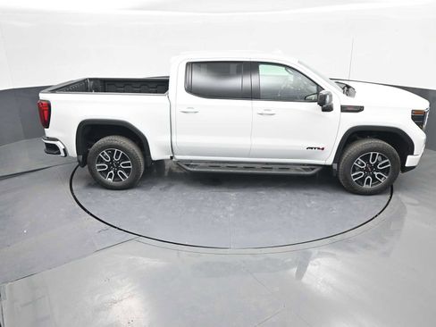 New 2026 GMC Sierra 1500 AT4 w/ AT4 Premium Package AWD/4WD image 34