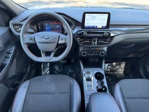 Used 2025 Ford Escape ST-Line image 17