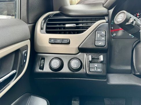 Used 2020 GMC Yukon Denali image 27