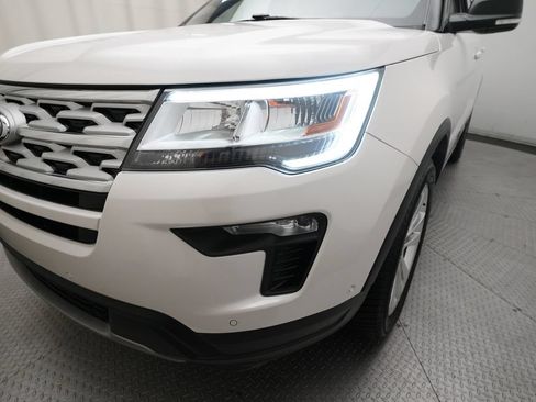 Used 2019 Ford Explorer XLT w/ Equipment Group 202A AWD/4WD image 26