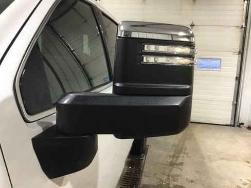 New 2024 GMC Sierra 2500 Denali Ultimate image 14