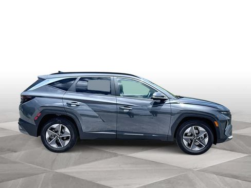 Used 2025 Hyundai Tucson SEL FWD image 9