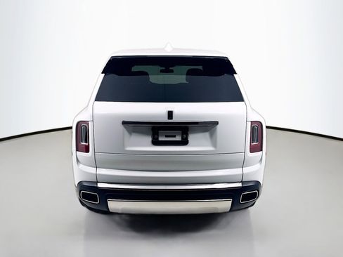 Certified 2021 Rolls-Royce Cullinan AWD/4WD image 8