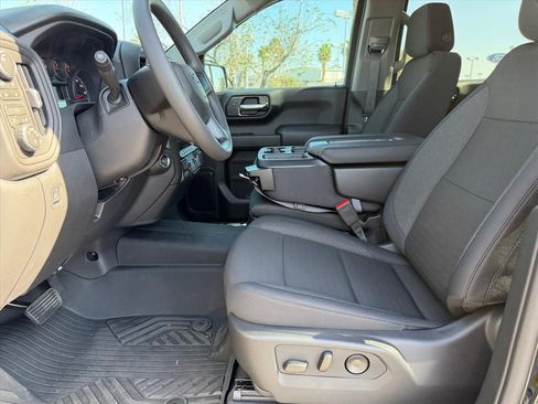 New 2026 Chevrolet Silverado 1500 Custom Trail Boss w/ LPO, Dark Essentials Package image 5