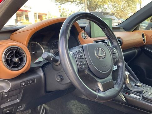 Used 2023 Lexus IS 300 300 w/ Premium Package image 9