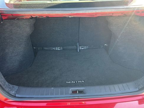 Used 2016 Nissan Sentra SR image 14