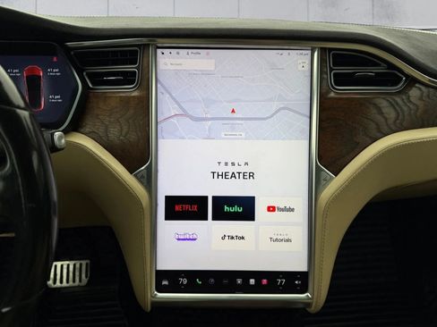 Used 2017 Tesla Model X 75D image 25