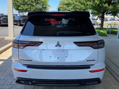 New 2026 Mitsubishi Outlander SEL AWD/4WD image 6