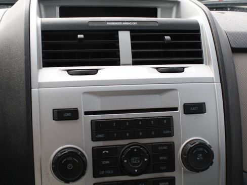 Used 2009 Mercury Mariner 4WD image 11