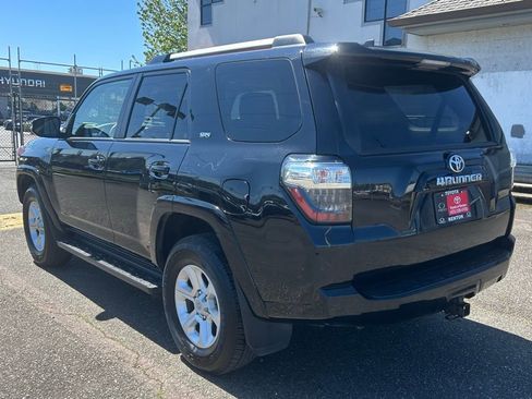Certified 2024 Toyota 4Runner SR5 Premium w/ Moonroof Package AWD/4WD image 7