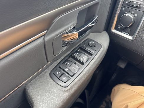Used 2019 RAM 1500 Classic SLT image 25