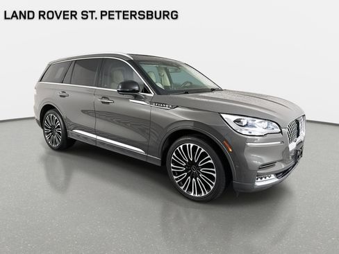 Used 2023 Lincoln Aviator Black Label w/ Dynamic Handling Package image 4