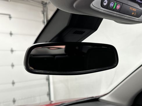 Used 2024 GMC Terrain SLE w/ Elevation Edition AWD/4WD image 28