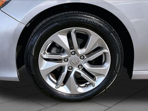 Used 2019 Honda Accord LX image 10