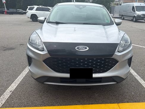 Used 2020 Ford Escape SE AWD/4WD image 2