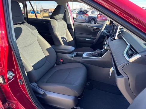 Used 2025 Toyota RAV4 LE image 13