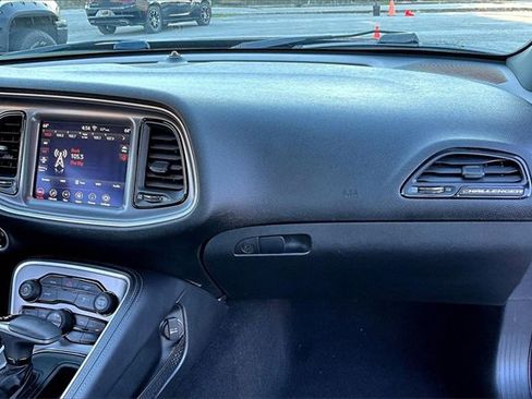 Used 2020 Dodge Challenger SXT image 21