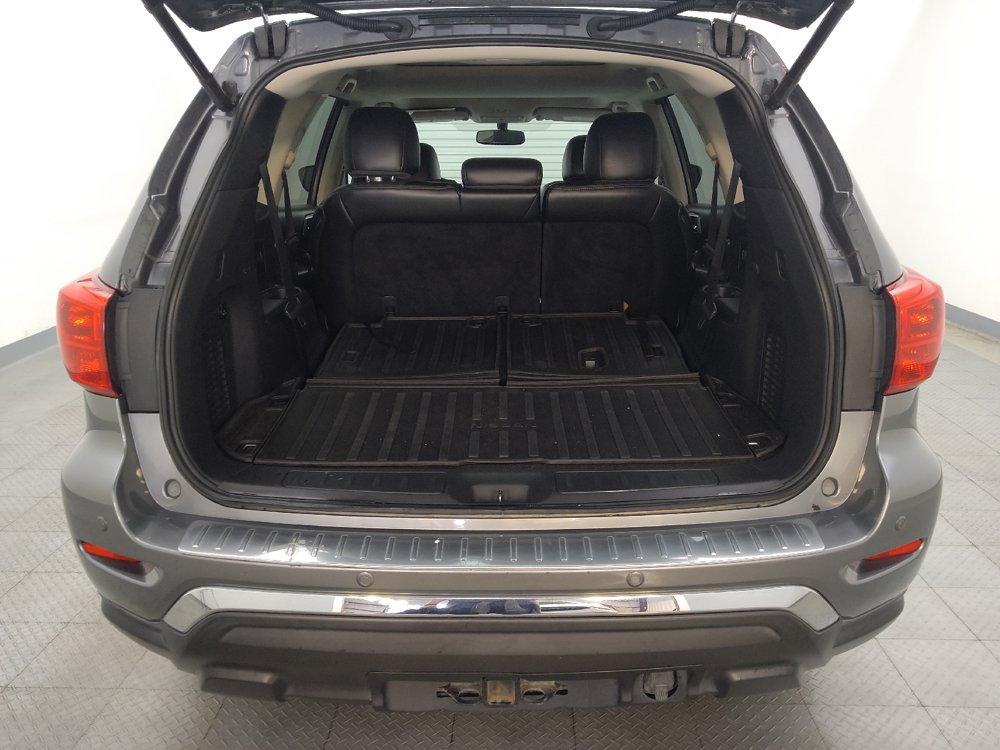Used 2017 Nissan Pathfinder Platinum w/ Cargo Package FWD image 29