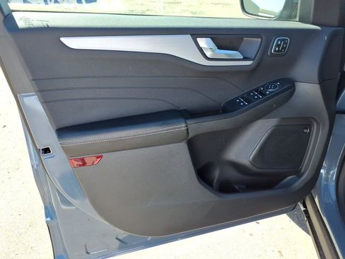 Used 2023 Ford Escape Platinum w/ Premium Technology Package AWD/4WD image 14