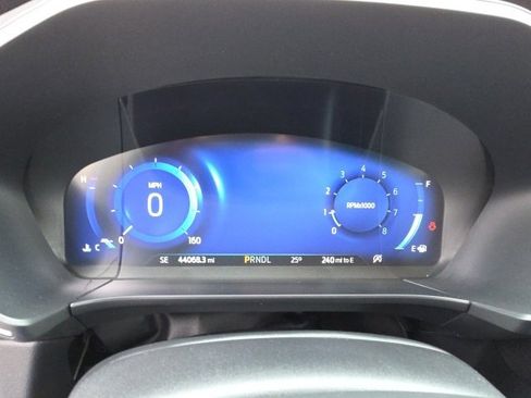 Used 2022 Ford Escape Titanium w/ Class II Trailer Tow Package image 28