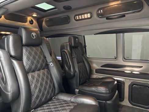 Used 2021 Chevrolet Express 2500 image 43