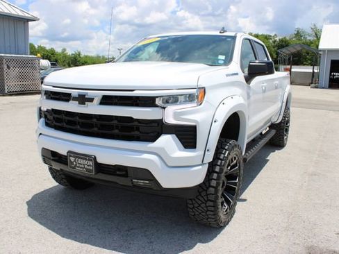 Used 2025 Chevrolet Silverado 1500 RST AWD/4WD image 3