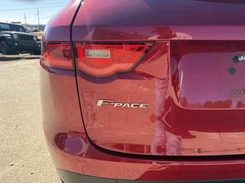 Used 2020 Jaguar F-PACE Prestige image 9