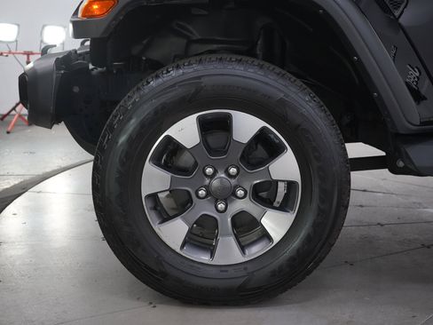 Used 2023 Jeep Wrangler Unlimited Sahara AWD/4WD image 29