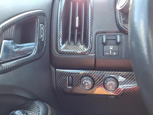 Used 2022 GMC Canyon Denali AWD/4WD image 14