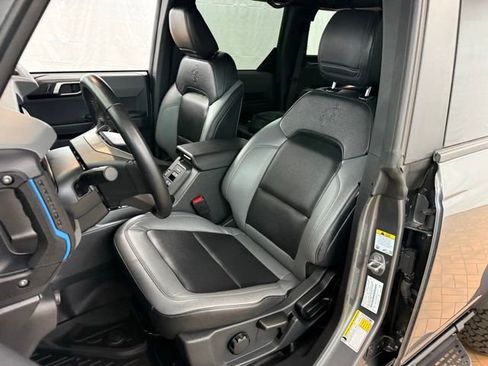 Certified 2024 Ford Bronco Black Diamond AWD/4WD image 12