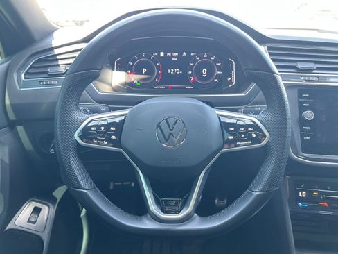 Used 2022 Volkswagen Tiguan SEL R-Line AWD/4WD image 15