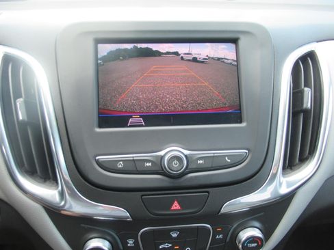 Used 2020 Chevrolet Equinox LT w/ LPO, Floor Liner Package FWD image 28