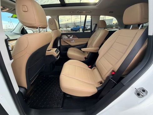 Used 2024 Mercedes-Benz GLS 450 4MATIC image 34