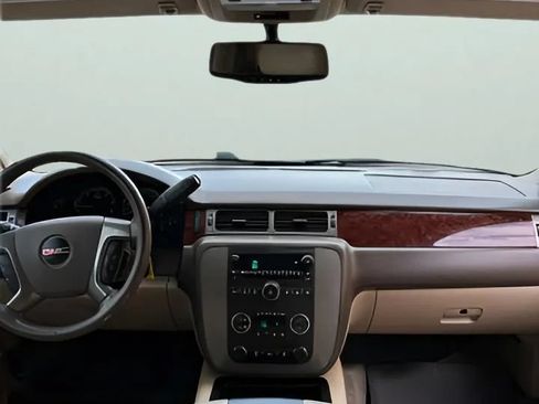 Used 2012 GMC Yukon SLT w/ SLT-2 Equipment Package RWD image 30