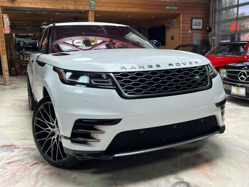 Used 2018 Land Rover Range Rover Velar R-Dynamic SE AWD/4WD image 4