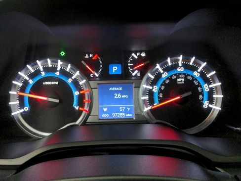 Used 2019 Toyota 4Runner TRD Off-Road Premium AWD/4WD image 19