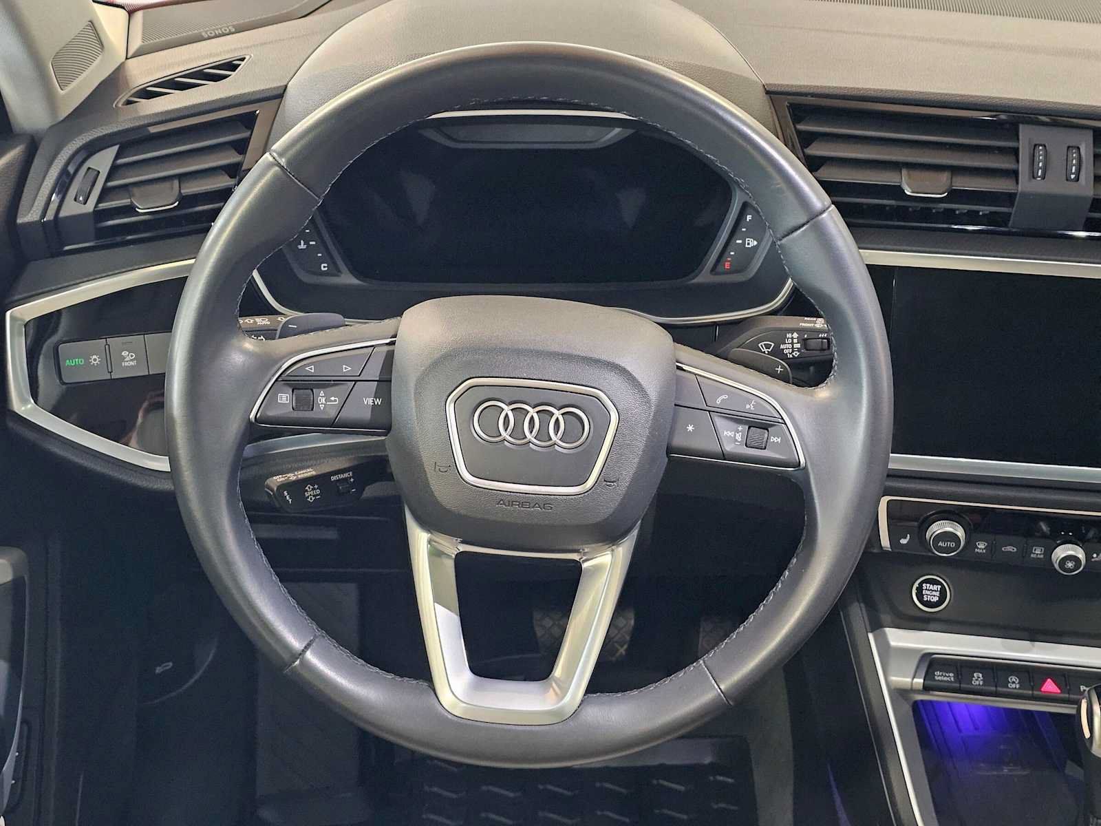Used 2023 Audi Q3 2.0T Premium Plus w/ Premium Plus Package AWD/4WD image 21