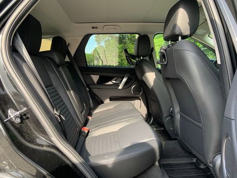 Certified 2024 Land Rover Discovery Sport S image 17