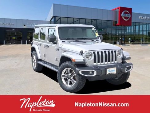 Used 2019 Jeep Wrangler Unlimited Sahara w/ Safety Group AWD/4WD image 1