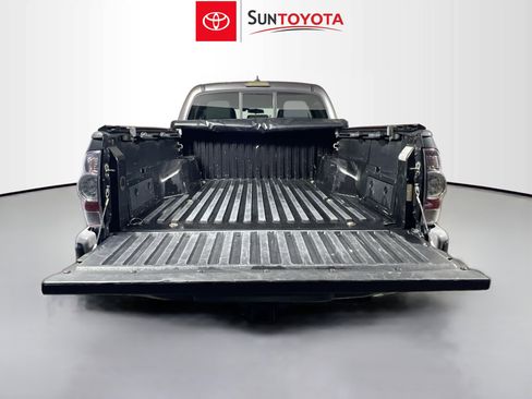 Used 2015 Toyota Tacoma PreRunner w/ SR5 Package image 33
