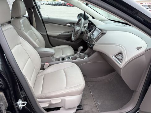 Used 2016 Chevrolet Cruze Premier FWD image 61