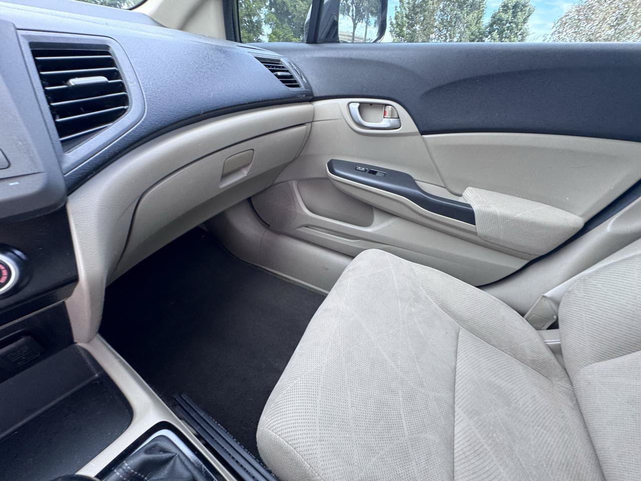 Used 2012 Honda Civic LX image 27