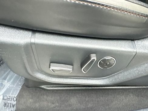 Used 2022 Ford F250 Platinum w/ Snow Plow Prep Package image 31